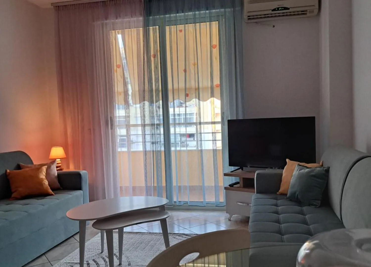 Sea Colored Apartment Durrës 0*,  알바니아